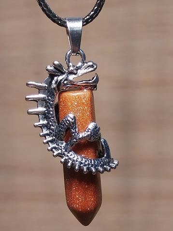 dubbeleinder dragon hanger Goudsteen beschikbaar voor biedingen