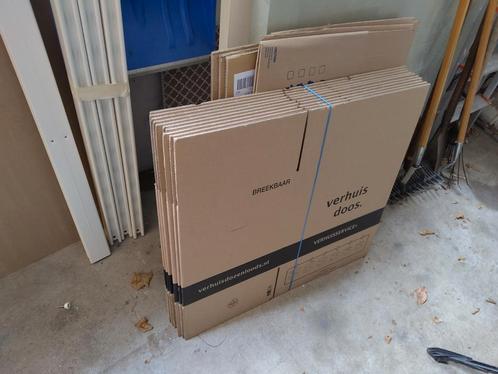 Verhuisdozen (17 stuks) en toebehoren, Doe-het-zelf en Verbouw, Kratten en Dozen, Zo goed als nieuw, Doos, Minder dan 50 cm, 35 tot 50 cm