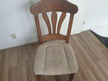 4x zeer nette eetkamerstoelen gestoffeerd  beschikbaar voor biedingen