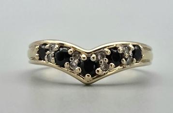 Gouden Vintage ring met edelsteen onyx en diamant. 2025/669. beschikbaar voor biedingen