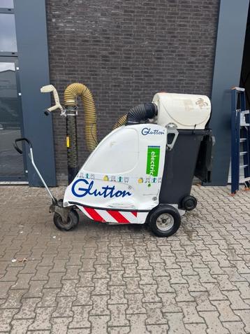 Gluton collect blad vuil zuiger zelf rijdend beschikbaar voor biedingen