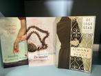 Simone van der Vlugt - set van 20 thrillers en romans, Boeken, Ophalen of Verzenden, Gelezen, Simone van der Vlugt, Nederland