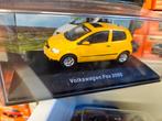 Volkswagen Fox 2005 geel 1.43 nieuw, Hobby en Vrije tijd, Modelauto's | 1:43, Nieuw, Ophalen of Verzenden, Auto