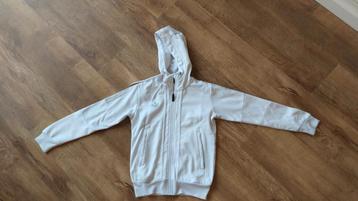 Z.g.a.n. twee witte Reece hoodies mt 128