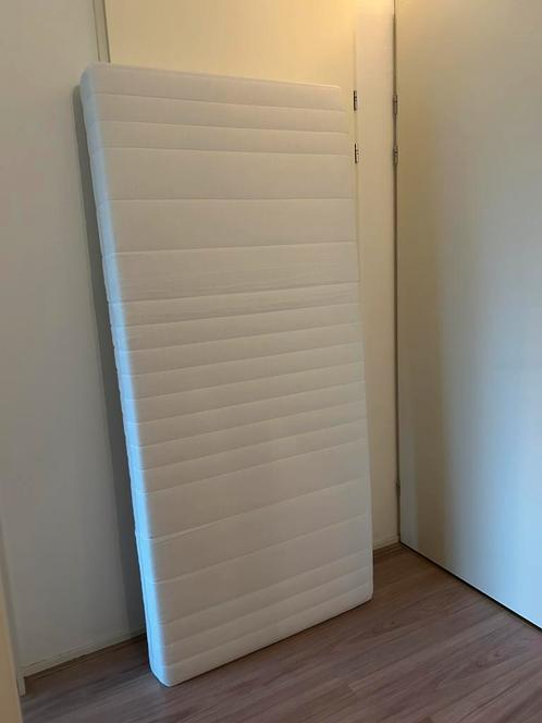 Matras van Leenbakker: Easy 1600 matras - 90x200x16, Huis en Inrichting, Slaapkamer | Matrassen en Bedbodems, Zo goed als nieuw