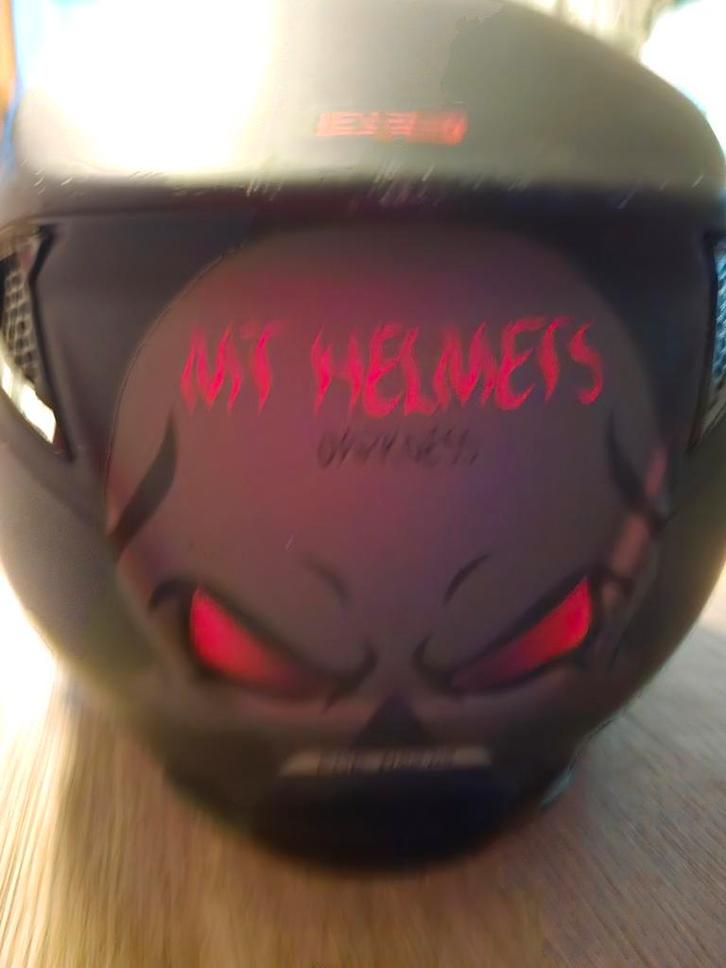 MT Helmets Streetfighter SV Darkness Maat L, Fietsen en Brommers, Brommerhelmen, Ophalen of Verzenden