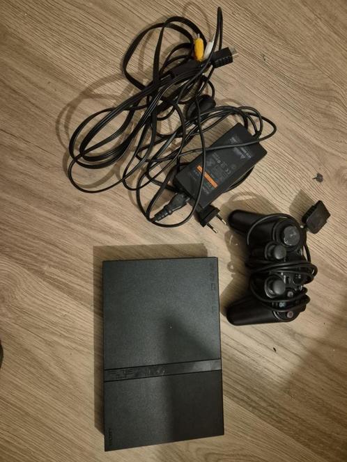 Te koop: PlayStation 2 (PS2) compleet met originele kabels, Spelcomputers en Games, Spelcomputers | Sony PlayStation 2, Zo goed als nieuw