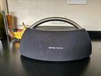 Harman Kardon portable speaker Defecte Batterij, Ophalen of Verzenden, Minder dan 60 watt, Front, Rear of Stereo speakers, Overige merken