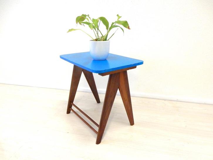 retro vintage bijzettafel jaren 50 / 60 plantentafel teak, Verzamelen, Retro, Huis en Inrichting, Ophalen of Verzenden