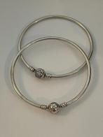 Pandora armband ~ Moments Bangle ~, Sieraden, Tassen en Uiterlijk, Armbanden, Ophalen of Verzenden, Zo goed als nieuw, Zilver