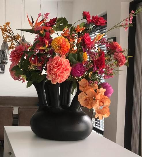 Toetervaas 7 Mouth Bombyxx zwart, Huis en Inrichting, Woonaccessoires | Vazen, Zo goed als nieuw, Zwart, Minder dan 50 cm, Overige materialen