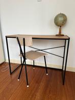 Stijlvol Bureau met Metalen Onderstel plus midcentury stoel, Huis en Inrichting, 100 tot 150 cm, Eikenhout, Zo goed als nieuw
