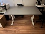 Zit-sta bureau grijs. ikea, Huis en Inrichting, Bureaus, Ophalen, Zo goed als nieuw