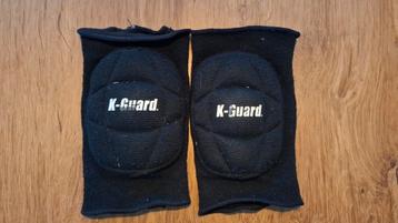 Kniebeschermers volleybal / handbal beschikbaar voor biedingen