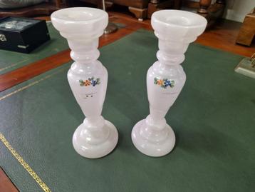 Set opaline kandelaars  beschikbaar voor biedingen