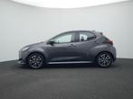 Toyota Yaris 1.5 Hybrid Dynamic Limited (bj 2021, automaat), Auto's, Gebruikt, Met garantie (alle), 1490 cc, Bedrijf