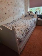 Wit kinderbank Emma met uitschuifbaar logeerbed, Ophalen, 70 tot 85 cm, Zo goed als nieuw, Lattenbodem