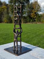 TOGETHER TO THE TOP / Bronzen beeld, Antiek en Kunst, Kunst | Beelden en Houtsnijwerken, Ophalen of Verzenden