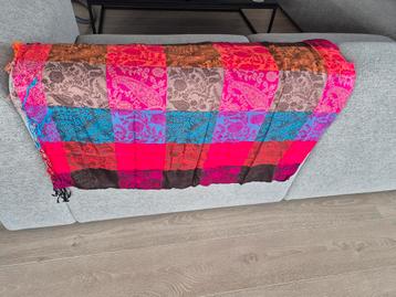 Zachte omslagdoek / sjaal - 180x70cm. Nieuw beschikbaar voor biedingen