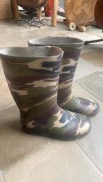 gratis op te halen: laarzen, schoenen, voetbalschoenen mt33, Ophalen, Zo goed als nieuw, Meisje