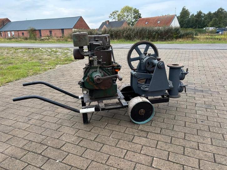 Oude Petter Paz1 met Kattekop Waterpomp, Doe-het-zelf en Verbouw, Motoren, Ophalen