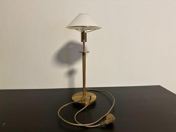 Vintage Mat Gouden Lamp met Melkglazen Kap – E14 Fitting – C beschikbaar voor biedingen