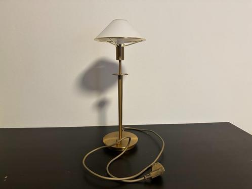 Vintage Mat Gouden Lamp met Melkglazen Kap – E14 Fitting – C, Huis en Inrichting, Lampen | Tafellampen, Gebruikt, Minder dan 50 cm