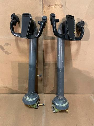 Oem Boeing 737 yokes colums capt FO beschikbaar voor biedingen