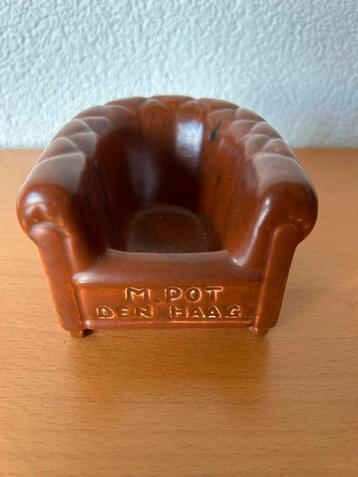 Aardewerk Asbak Fauteuil - Plateelbakkerij Goedewaagen Gouda beschikbaar voor biedingen