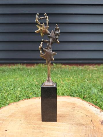 Sculptuur brons Artihove beschikbaar voor biedingen