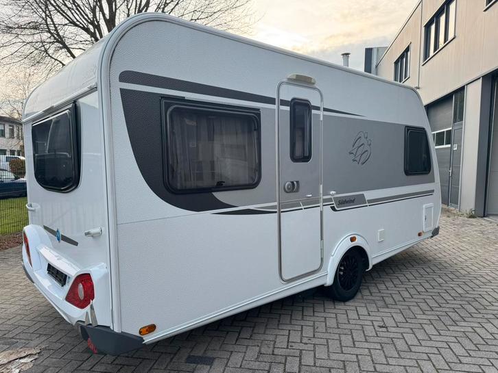 Knaus sudwind 450 FU 2015, Caravans en Kamperen, Caravans, Bedrijf, tot en met 4, 1000 - 1250 kg, Rondzit, Knaus, Frans bed, 4 tot 5 meter