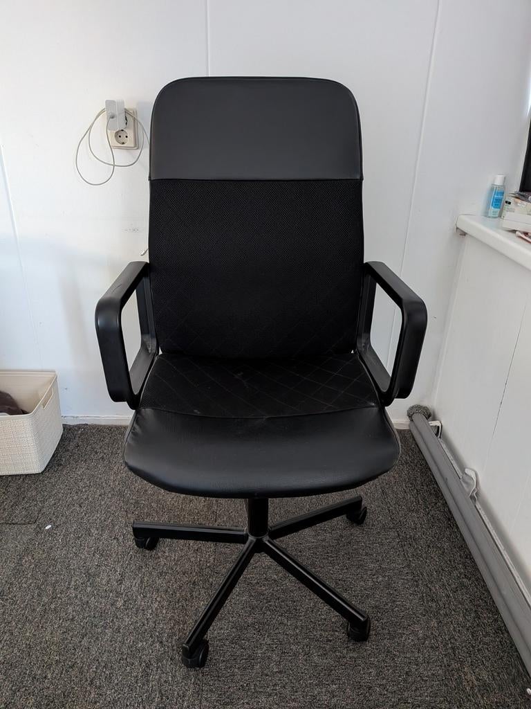 Ikea Chair, Ophalen of Verzenden, Zo goed als nieuw, Wit, Eén