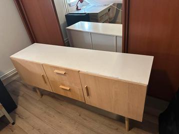 Dressoir / Kast met lades en deuren beschikbaar voor biedingen