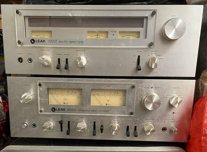LEAK ( eind ) versterker en tuner GROOT  48 bij 36 17,5 cm, Audio, Tv en Foto, Professionele Audio-, Tv- en Video-apparatuur, Refurbished