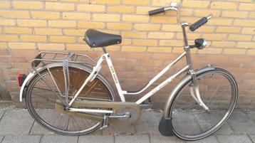 Kleine maat Dames/Meisjes fiets .Gazelle  beschikbaar voor biedingen