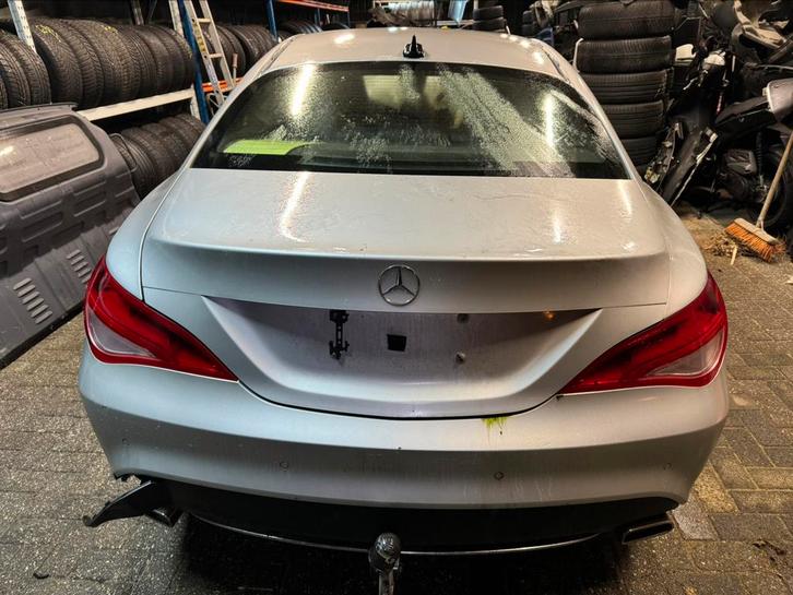 MB CLA 180 aut.  in onderdelen te koop, Auto diversen, Schadeauto's, Automaat, Ophalen of Verzenden