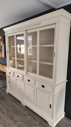 Zeer mooie kast met verlichting, Huis en Inrichting, Kasten | Buffetkasten, Ophalen, 200 cm of meer, Met deur(en), Zo goed als nieuw