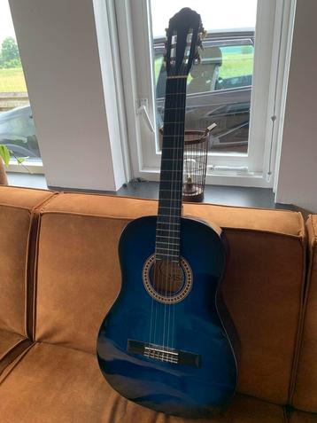 Klassieke gitaar MSA C23 blauw met draagtas beschikbaar voor biedingen