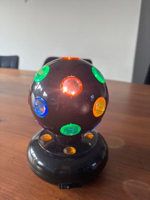Discobal Intertoys hoogte 18cm €5, Muziek en Instrumenten, Licht en Laser, Zo goed als nieuw, Discobol, Kleur, Ophalen of Verzenden