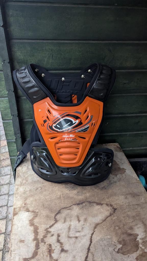 UFO Plast Reactor bodyprotector | volwassen maat, Motoren, Kleding | Motorkleding, Motorcrosskleding, Heren, Tweedehands, Ophalen of Verzenden