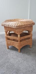 Leuk rieten tafeltje, 45 tot 60 cm, Overige materialen, Gebruikt, Overige vormen