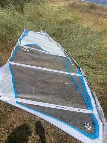 Windsurfzeil North Duke 6.9 beschikbaar voor biedingen