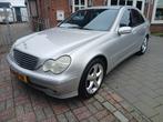 Mercedes-Benz C-Klasse 2.0 C200 Kompr Sedan AUT 2001 Grijs, Automaat, Achterwielaandrijving, 74 €/maand, 4 cilinders