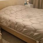 Tweepersoons bed met beige bekleding, Gebruikt, Beige, Tweepersoons, Ophalen of Verzenden
