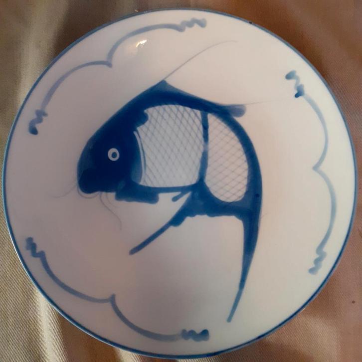 Chinees bord: Karper, vis, Antiek en Kunst, Curiosa en Brocante, Ophalen of Verzenden