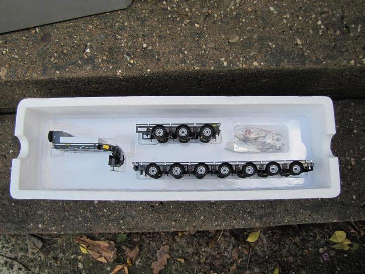 Wsi Broshuis 7 assige / 3 assige dolly low loader, Hobby en Vrije tijd, Modelauto's | 1:50, Nieuw, Bus of Vrachtwagen, Wsi, Ophalen of Verzenden