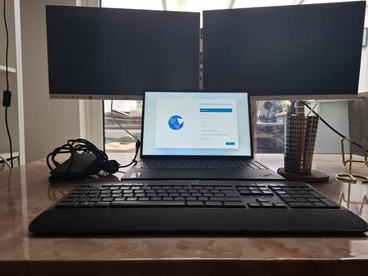 Lenovo ThinkPad P16s Gen 3, Computers en Software, Windows Laptops, Zo goed als nieuw, 16 inch, SSD, Onbekend, Ophalen
