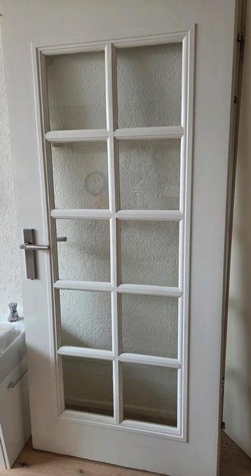 Prachtige opdekdeur met glas ruitjes, links draaiend  beschikbaar voor biedingen