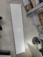 Verwarming radiator 2 meter lang meerdere stuks aanwezig, Doe-het-zelf en Verbouw, Ophalen