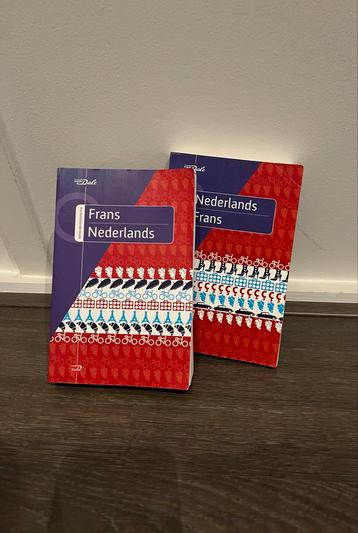 Van Dale pocketwoordenboek Nederlands-Frans en andersom beschikbaar voor biedingen